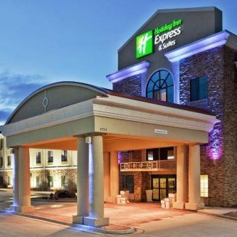 Holiday Inn Express & Suites Clovis By IHG