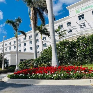 Crowne Plaza Fort Myers Gulf Coast By IHG Thumbnail