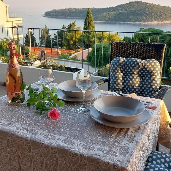 Dubrovnik Breeze