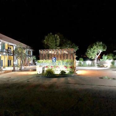 The C hotel Thumbnail