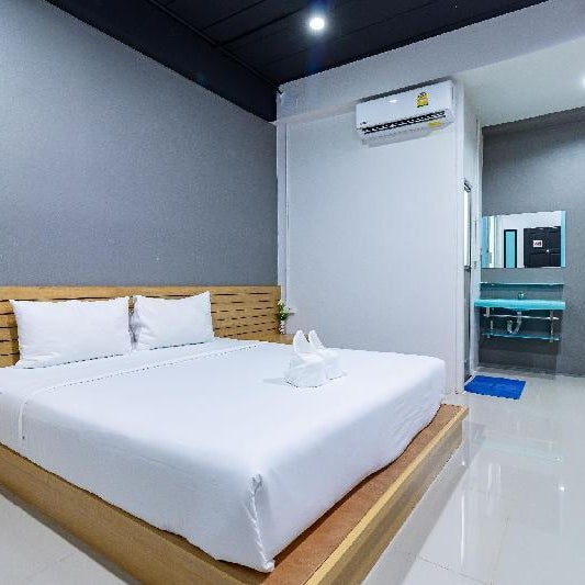 CS Klongtoey Grand Resort Thumbnail