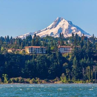 Columbia Cliff Villas Thumbnail
