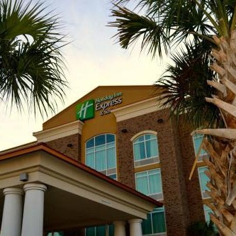 Holiday Inn Express & Suites Charleston Arpt-Conv Ctr Area By IHG Thumbnail