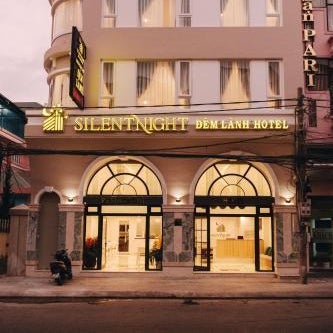 Silent Night Dem Lanh Hotel