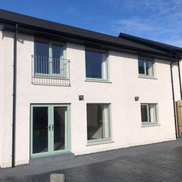 Aurora - Self Catering, Kirkwall, Quiet Location with Luxury Hot Tub
