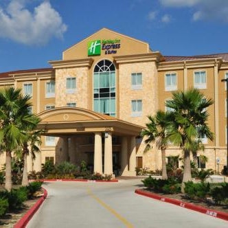 Holiday Inn Express Hotel & Suites Huntsville By IHG Thumbnail