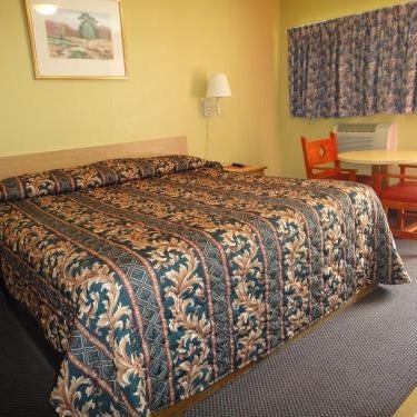 Deluxe Inn Jasper Thumbnail