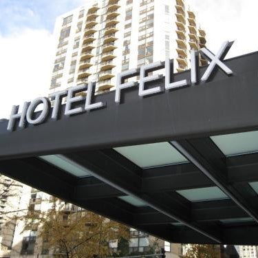 Hotel Felix Chicago Thumbnail