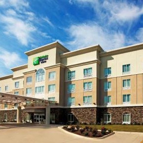 Holiday Inn Express and Suites Bossier City Louisiana Downs By IHG Thumbnail