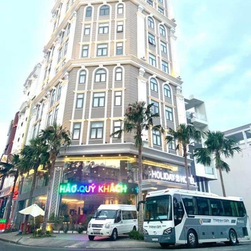 Holiday 2 Hotel Thumbnail