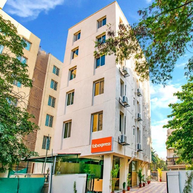 FabHotel Marvel Bliss - Nr. Symbiosis Centre