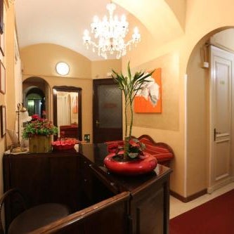 Hotel Vinzaglio Thumbnail