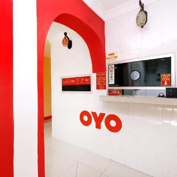 Super OYO 720 Corridor Hotel 2 Thumbnail