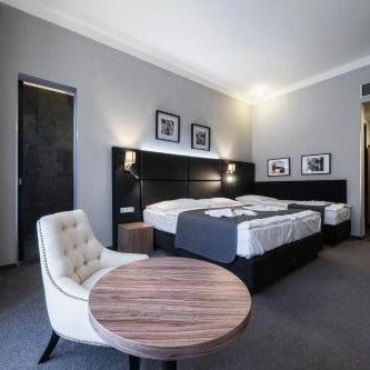 Hotel Noir Thumbnail