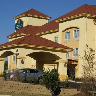 La Quinta Inn & Suites by Wyndham Vicksburg Thumbnail