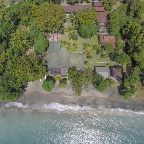 Reef Seen Divers' Resort Thumbnail