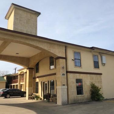 Pinn Road Inn and Suites Lackland AFB and Seaworld Thumbnail