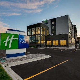 Holiday Inn Express Lethbridge Southeast By IHG Thumbnail
