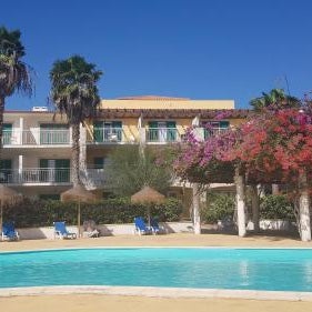 Schönes, ruhiges und geräumiges Apartment mit Poolanlage in der Nähe von Santa Maria
