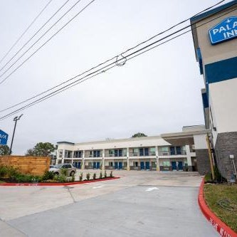 Palace Inn Blue-IAH East Thumbnail