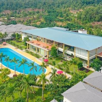 Anh Phát resort