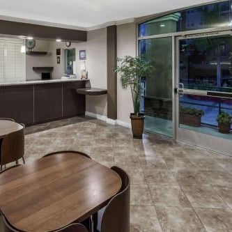 Harbor Inn & Suites Thumbnail