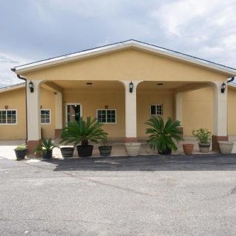 Woodridge Inn and Suites Thumbnail