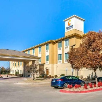 Comfort Inn & Suites Van Buren - Fort Smith Thumbnail