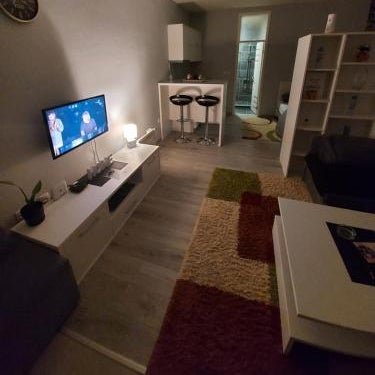 Studio - Stan na dan Nina - Pale Centar