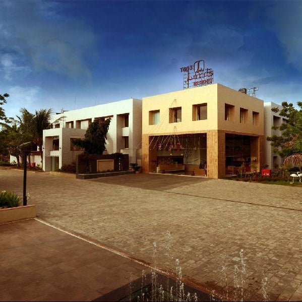 Top3 Lords Resorts