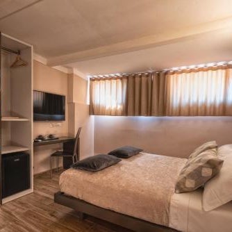 GOGO` Petit Hotel