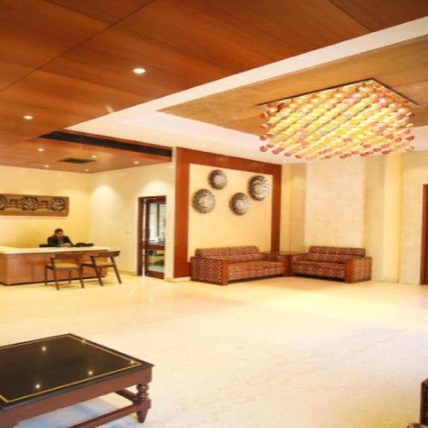 Regency Square Hotel