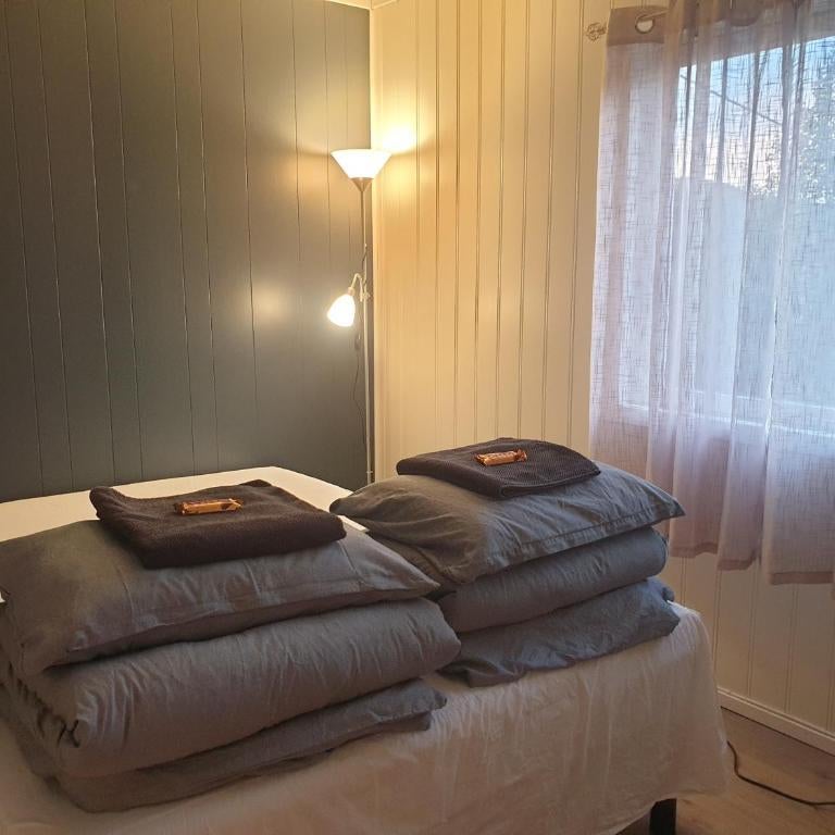 Holiday Rooms Thumbnail