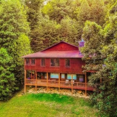 The Nuthouse II, Pool Table, WIFI, 560 FREE tickets each paid day!!! Thumbnail