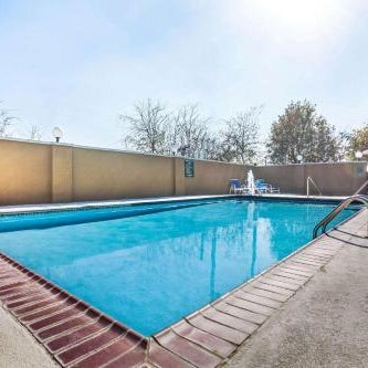 La Quinta Inn & Suites by Wyndham Kyle Thumbnail