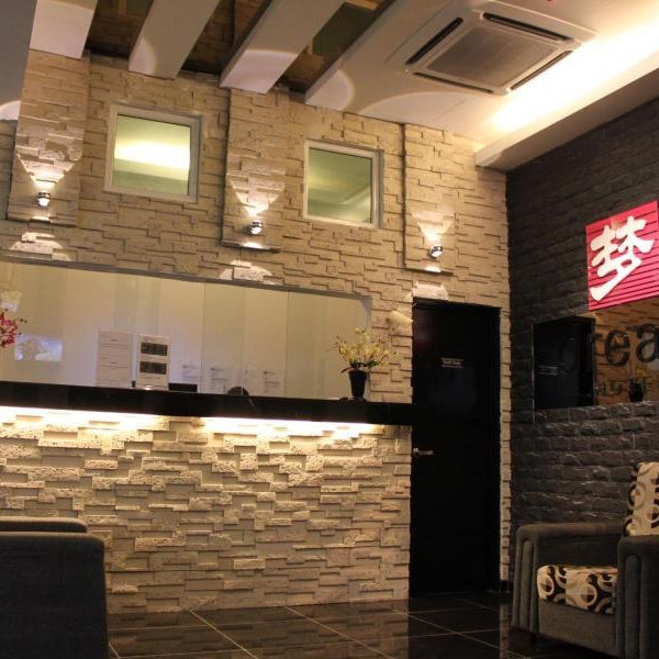 Dream Hotel Thumbnail