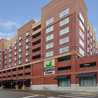Hilton Garden Inn Tacoma Downtown Thumbnail