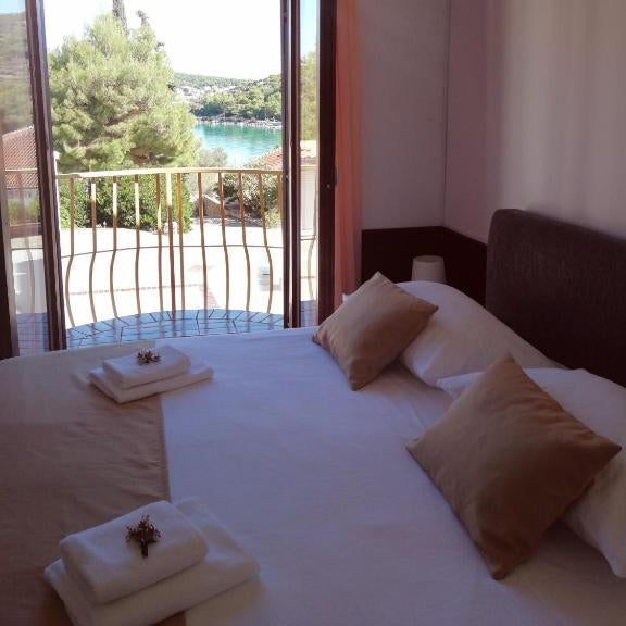 Room accomodation Jezera Lovišća