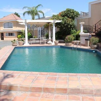 Hotel La Villa Thumbnail