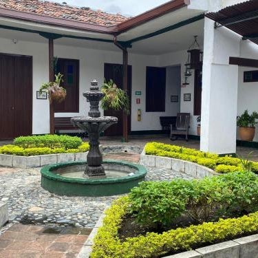 Hotel Casa Antigua Buga