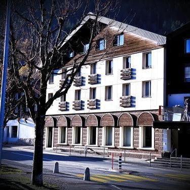Dinh Residence