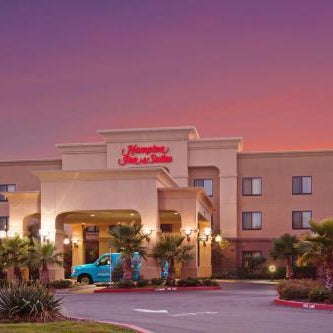Hampton Inn By Hilton And Suites Oakland Airport Alameda Thumbnail