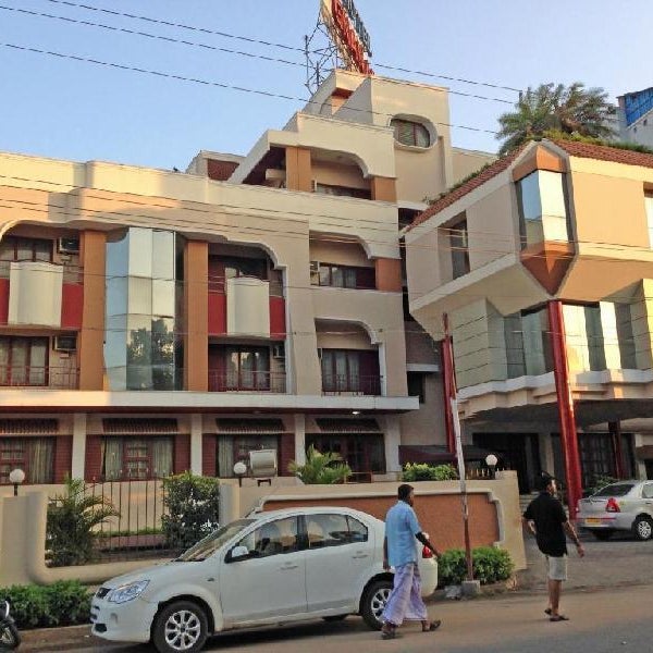 Hotel Gnanam Thanjavur