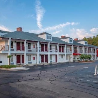 Red Roof Inn & Suites Wilson Thumbnail