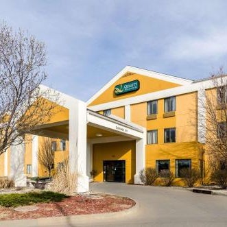 Quality Inn & Suites Manhattan Thumbnail