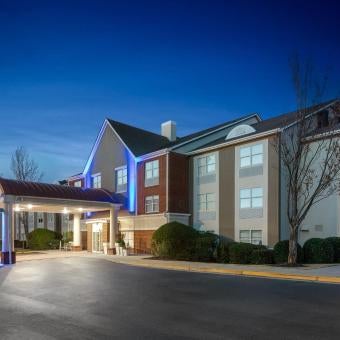 Holiday Inn Express Alpharetta - Roswell By IHG