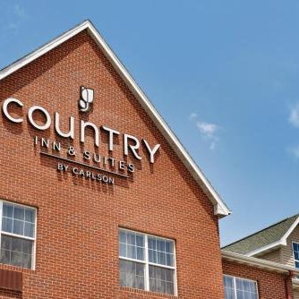 Country Inn & Suites by Radisson, Coralville, IA Thumbnail