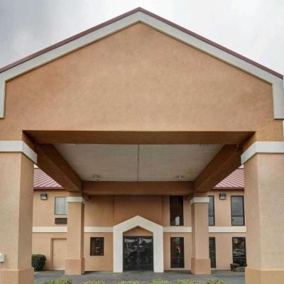 Quality Inn & Suites Pine Bluff Thumbnail