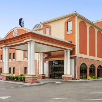 Days Inn & Suites by Wyndham Murfreesboro Thumbnail