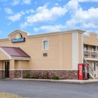 Days Inn by Wyndham Fort Wayne Thumbnail